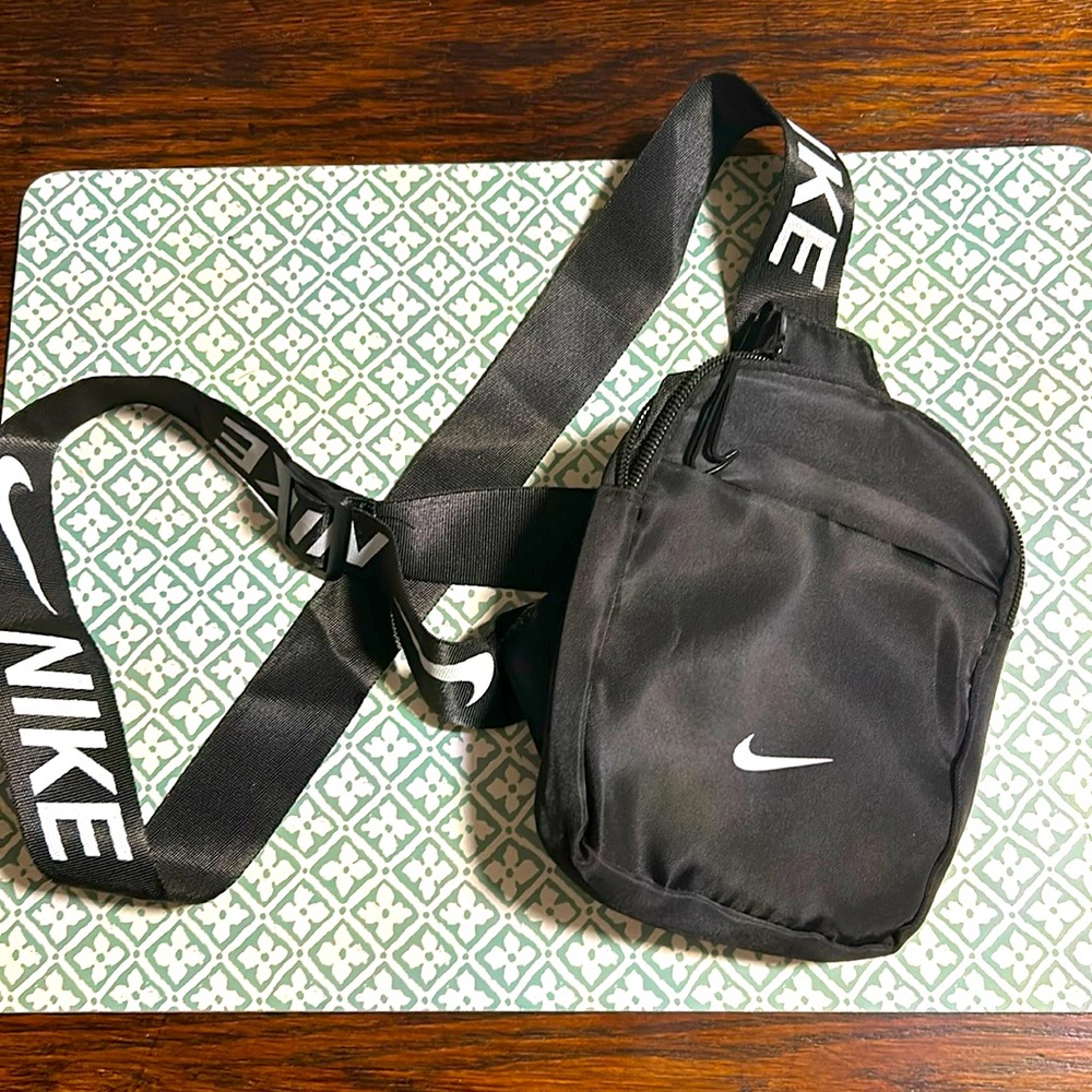 Nike sling bag